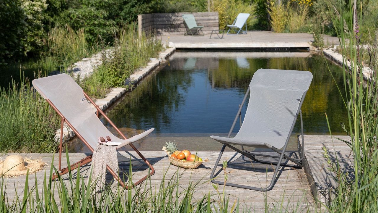 Welches Material sollte man für witterungsbeständige Gartenmöbel wählen?